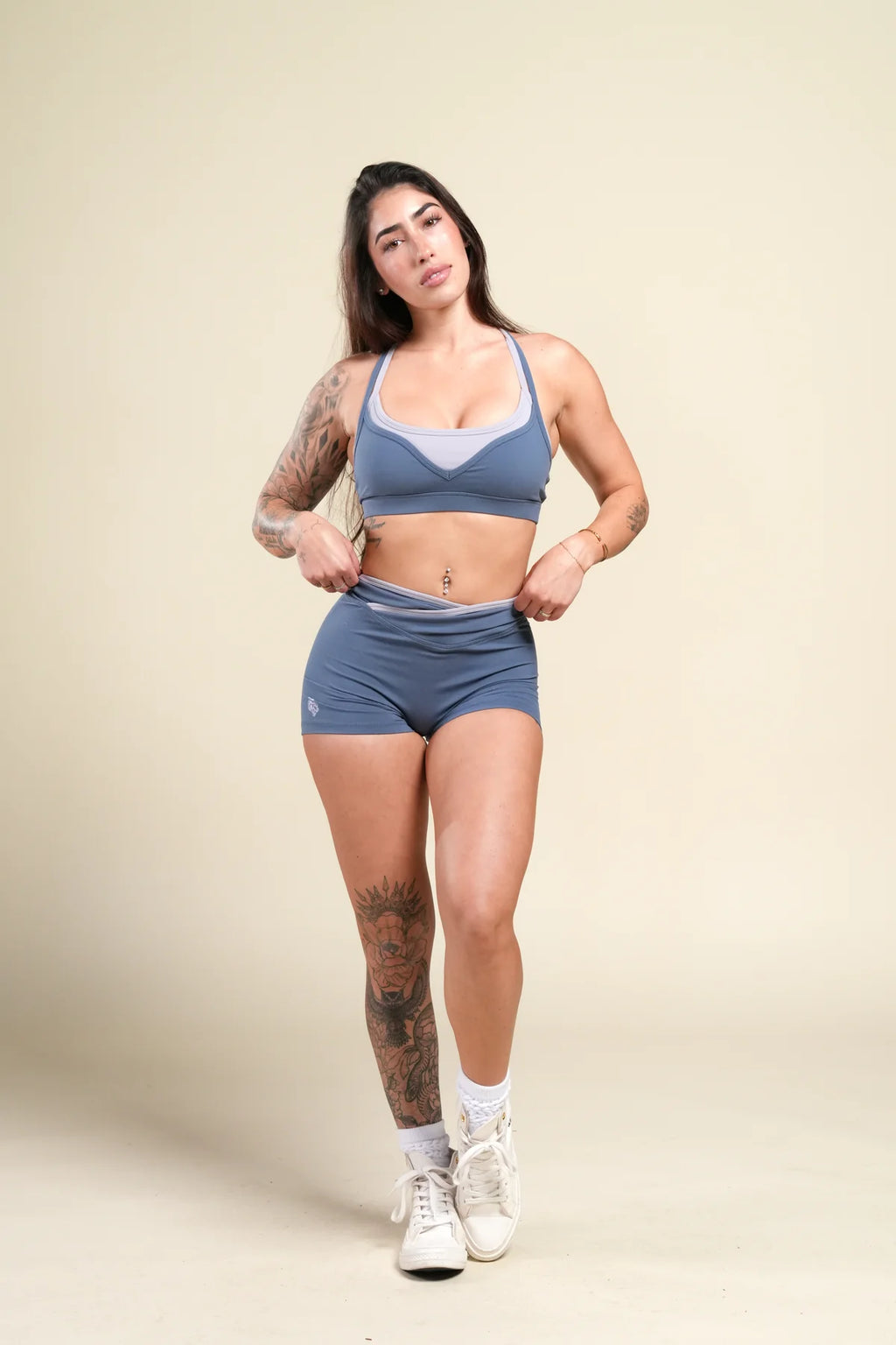 WOLF CONTRAST "PEARL" ENERGY SHORTS IN WASHED DENIM/SPORT GRAY