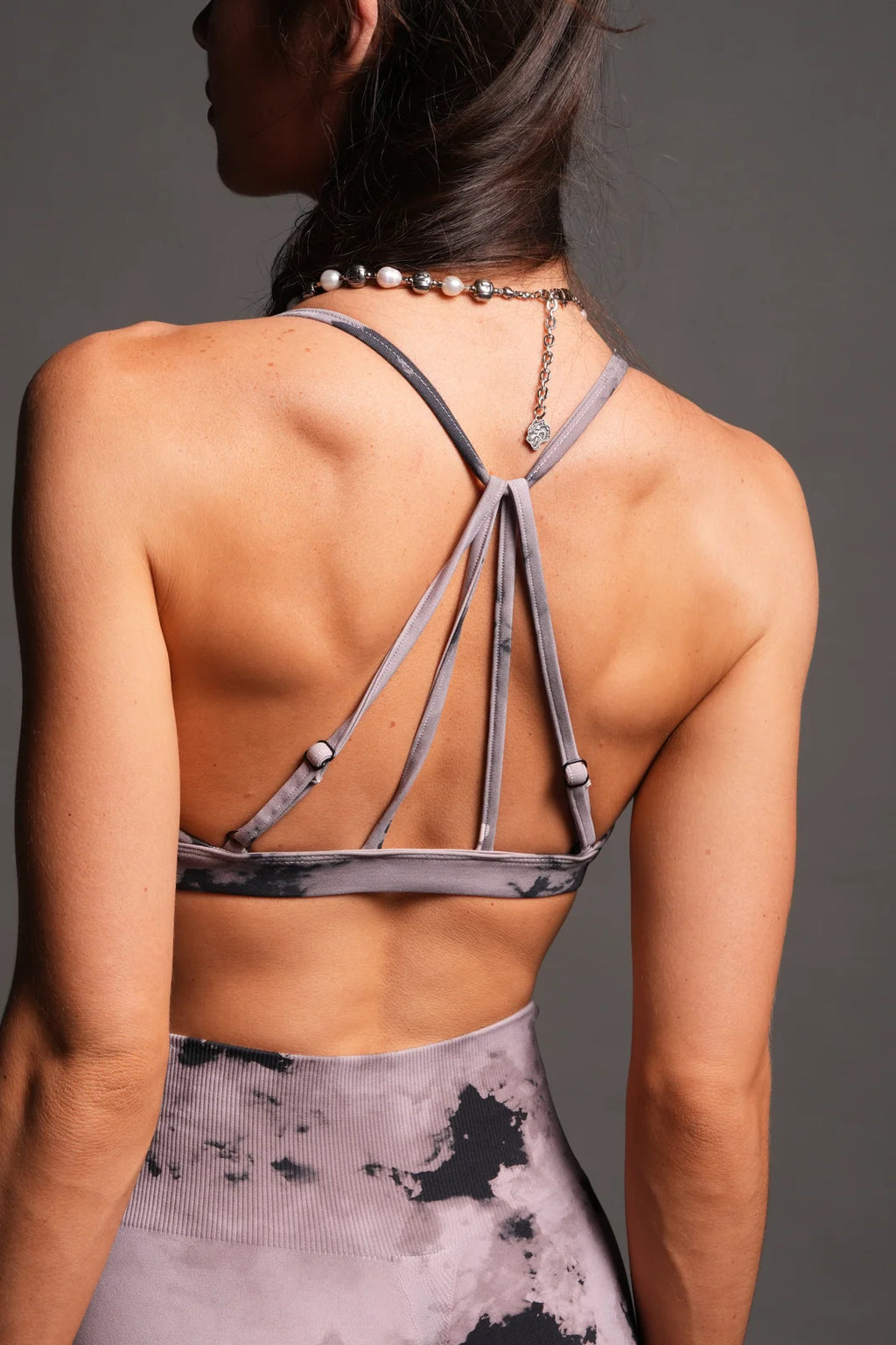WOLF PYRAMID EVEY SEAMLESS BRA IN SAKURA ROSE TAUPE CLOUDS