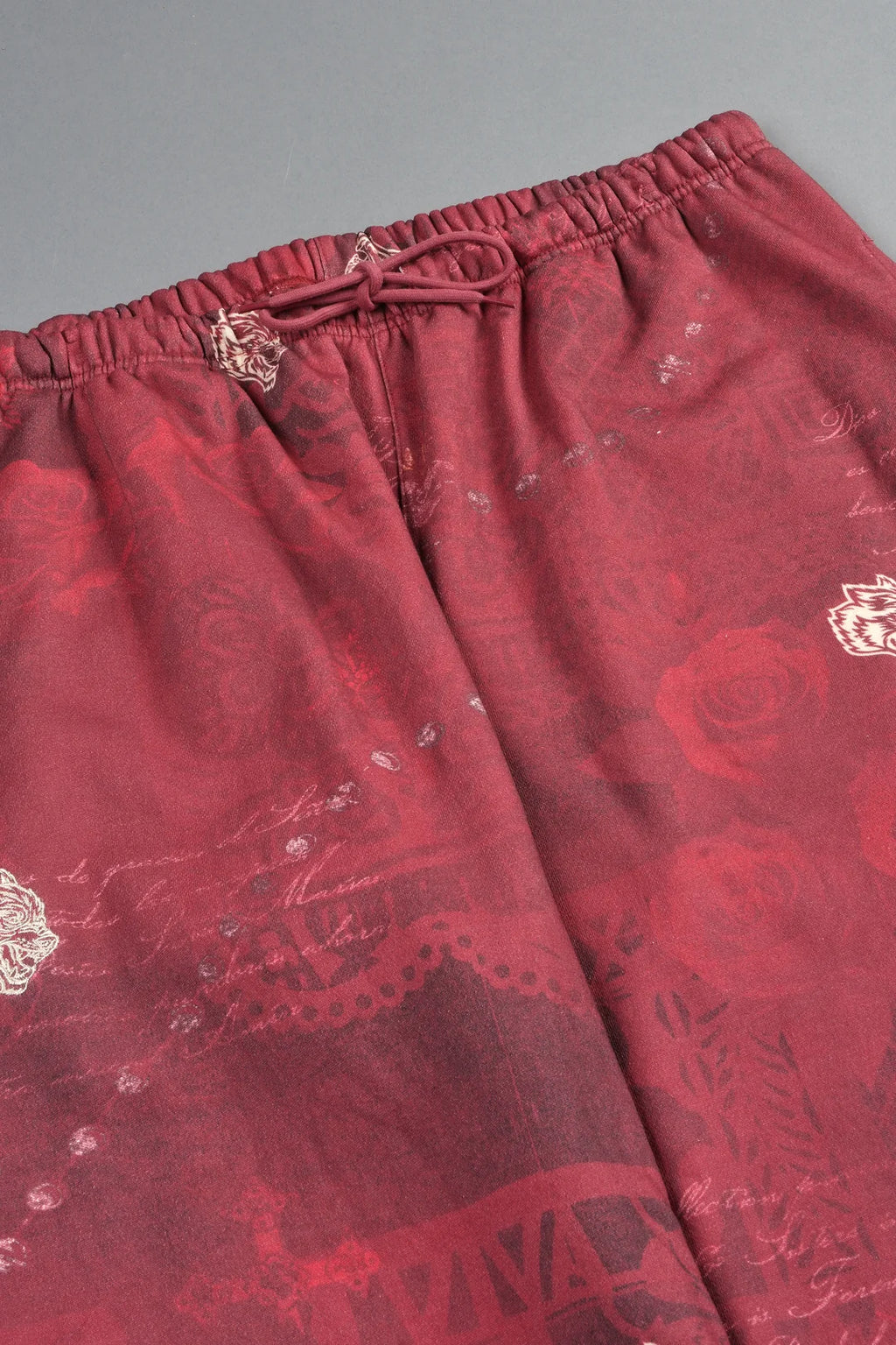 WOLVES PYRAMID LIGHTWEIGHT LOUNGER SWEAT PANTS IN ROSAS DE SANGRE