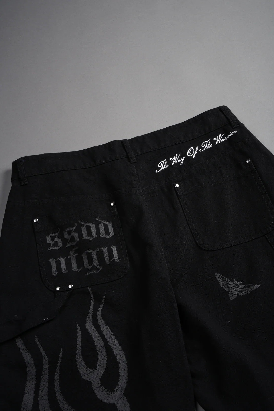 THE EAGLE & THE ONI HOFFA SHORTS IN BLACK