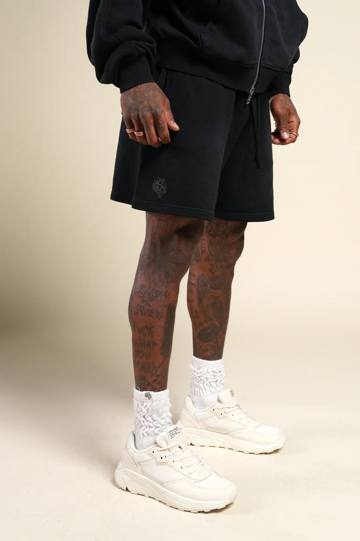 DUAL OVERSIZED POST LOUNGE SWEAT SHORTS IN BLACK SUN FADE/BLACK