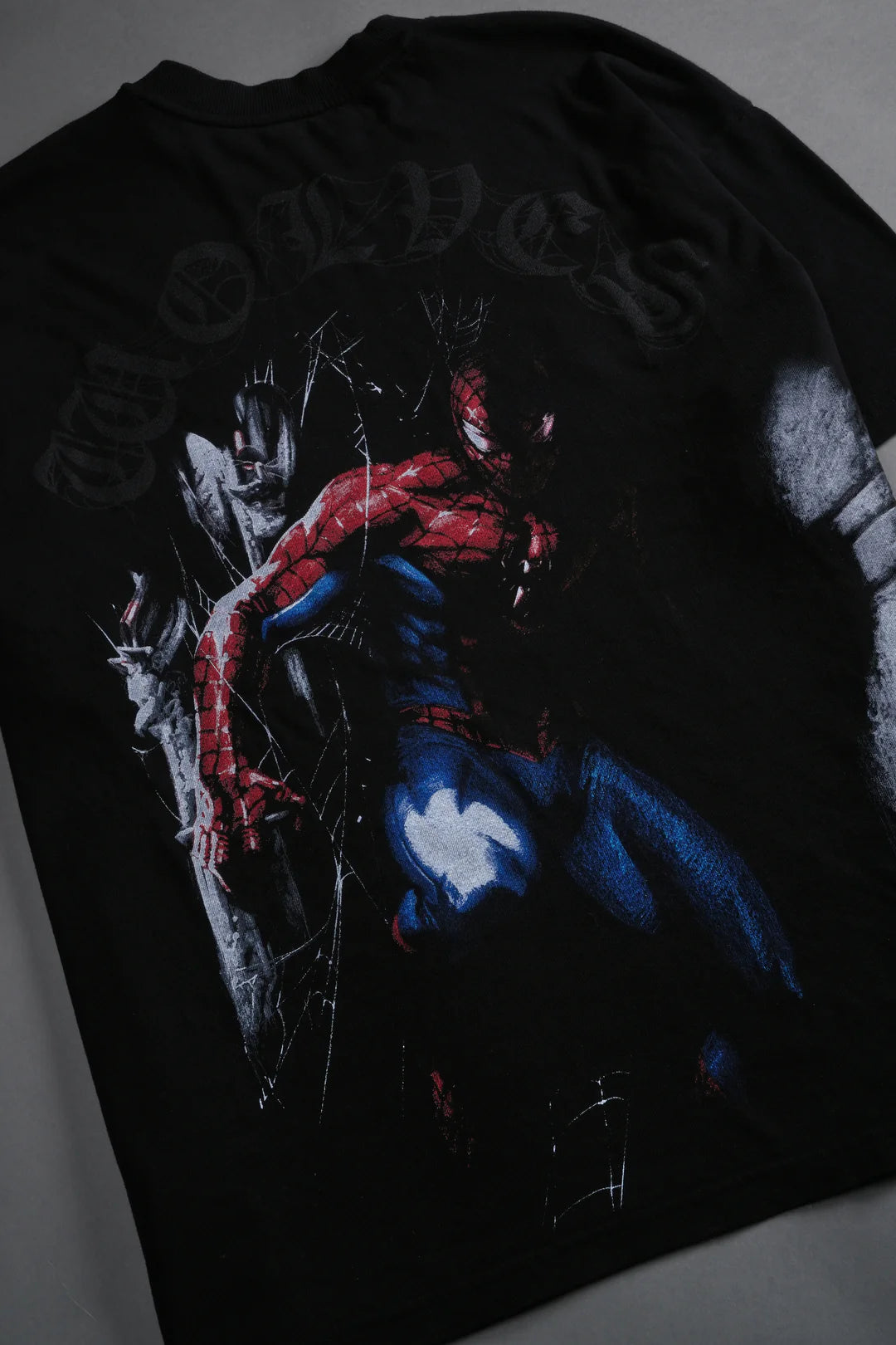 WEBS AND SHADOWS PREMIUM OVERSIZED TEE IN BLACK
