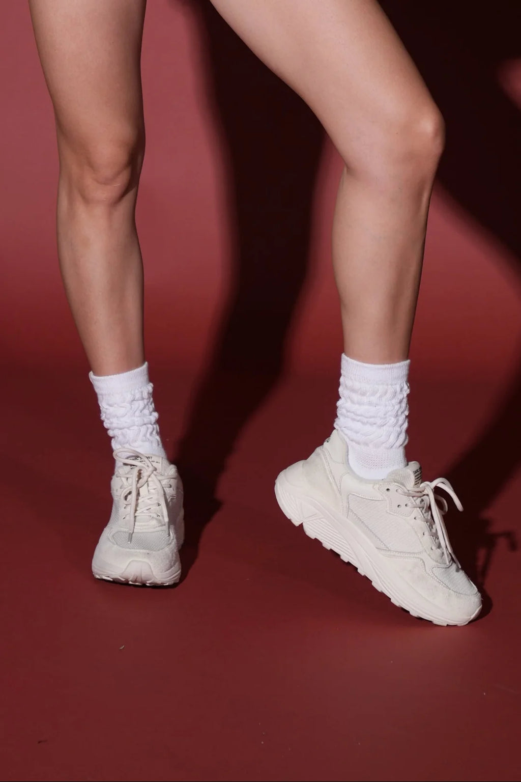 RUN-1 SHOES IN CREAM/BLACK