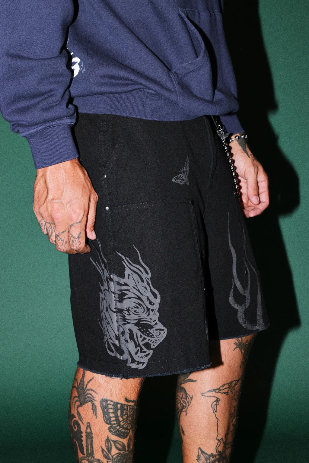 THE EAGLE & THE ONI HOFFA SHORTS IN BLACK