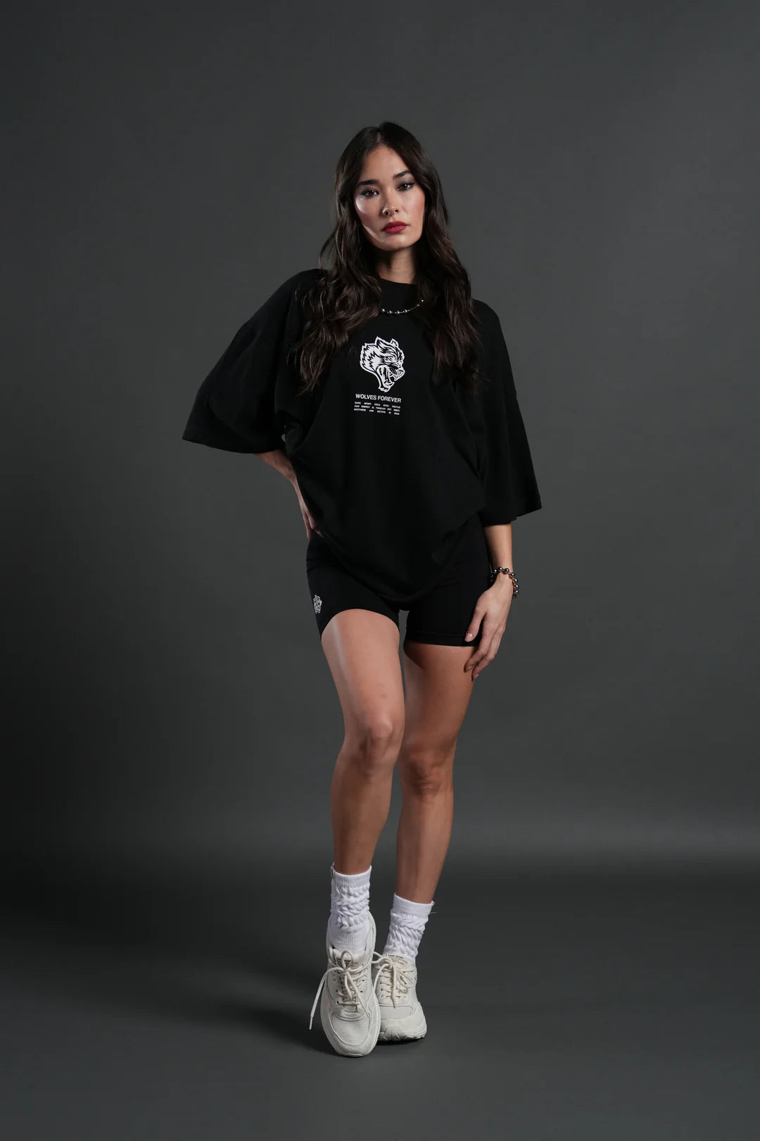 WOLVES HAVE YOUR BACK "PREMIUM" OVERSIZED TEE IN BLACK