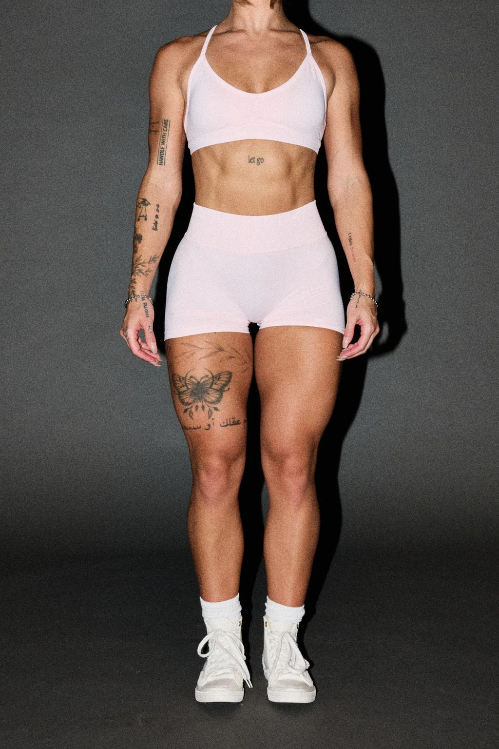 WOLF PYRAMID EVEY SEAMLESS SHORT IN BLUSH PINK