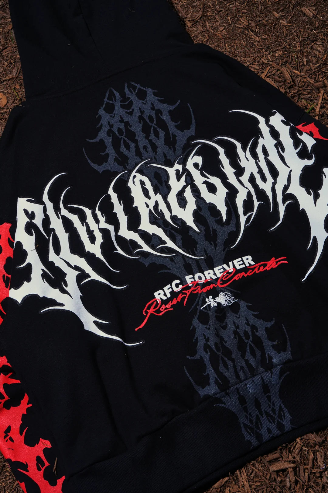 DERRY FOREVER HOODIE IN BLACK