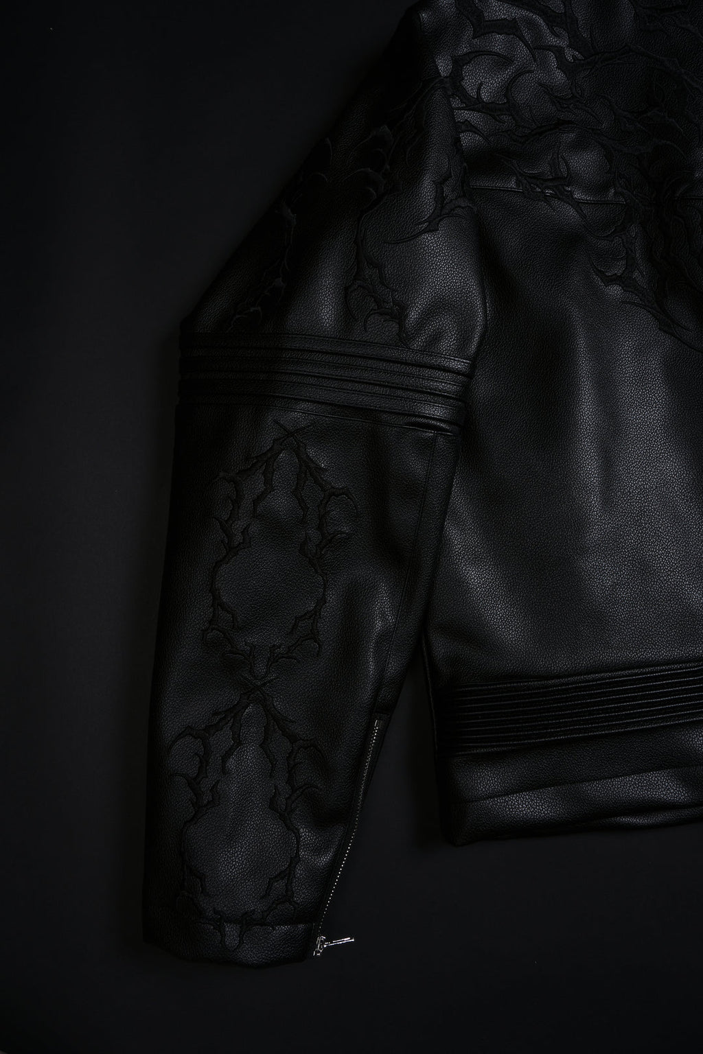 BLACKTHORN HELL PATCH BIKER JACKET IN BLACK