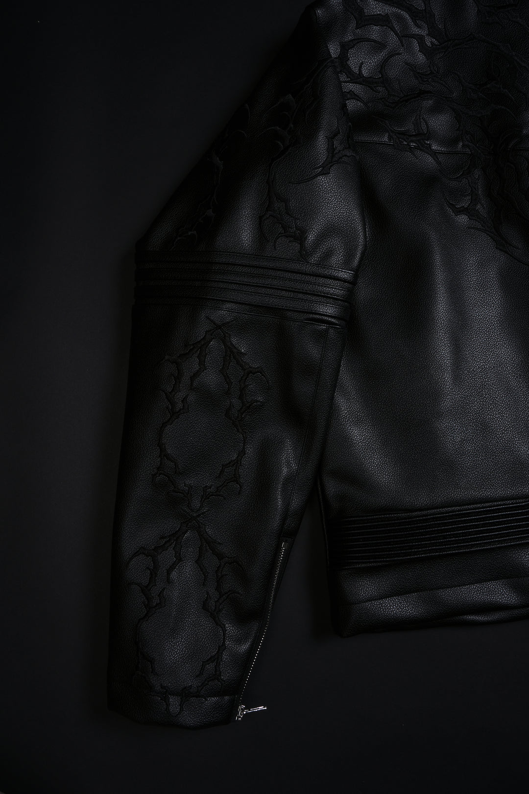 BLACKTHORN HELL PATCH BIKER JACKET IN BLACK