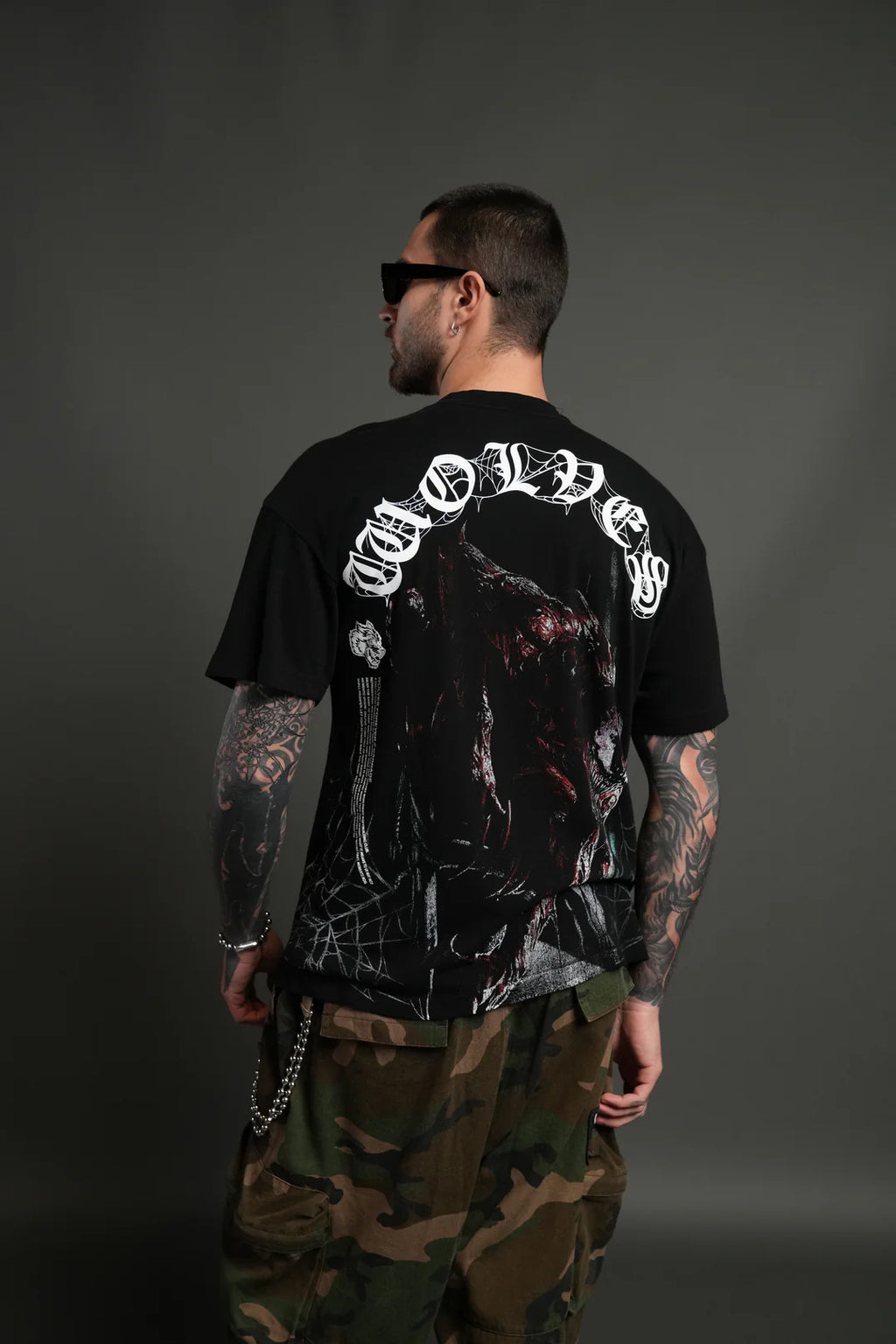 CARNAGE FOREVER PREMIUM OVERSIZED TEE IN BLACK