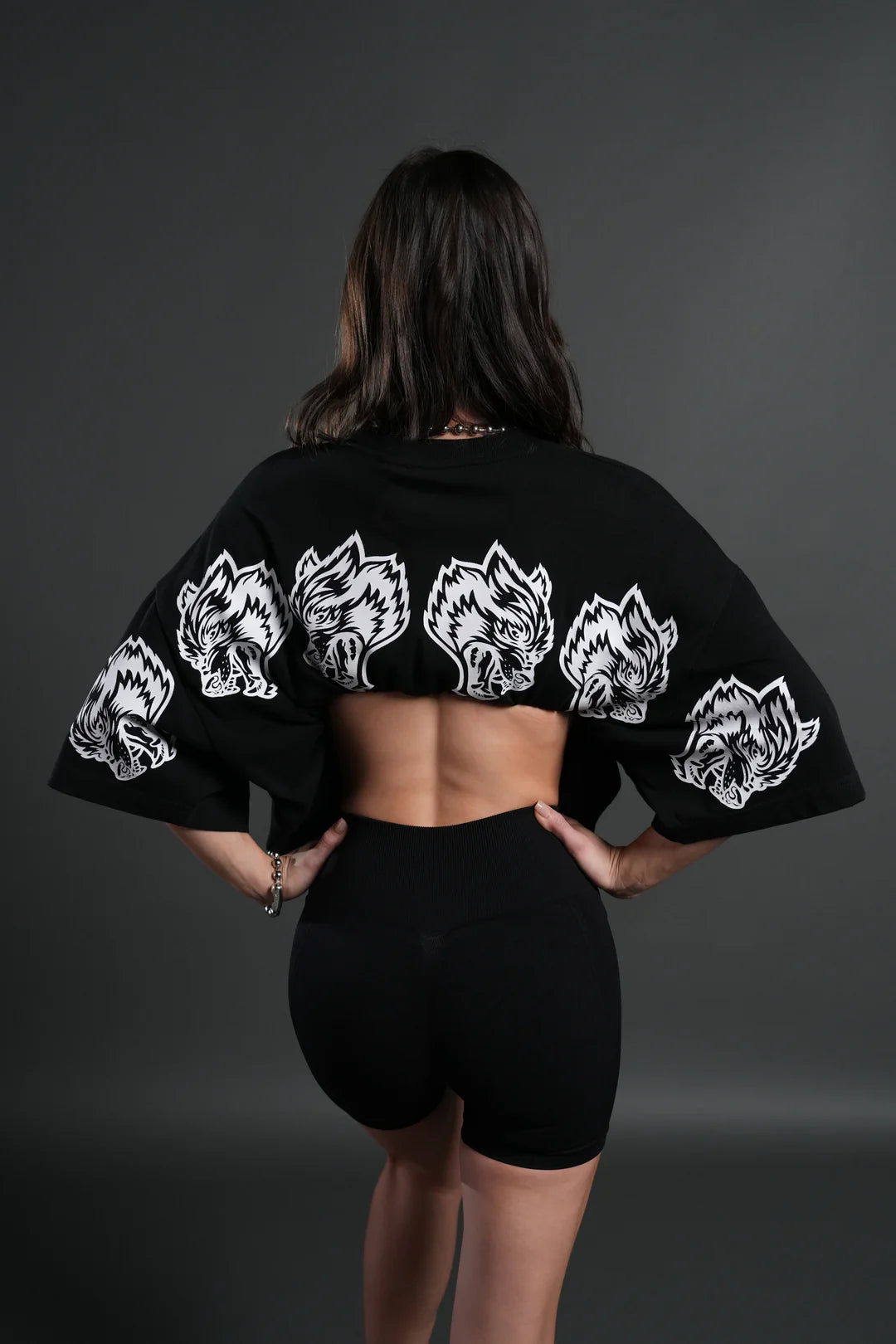 WOLVES HAVE YOUR BACK "PREMIUM" OVERSIZED TEE IN BLACK
