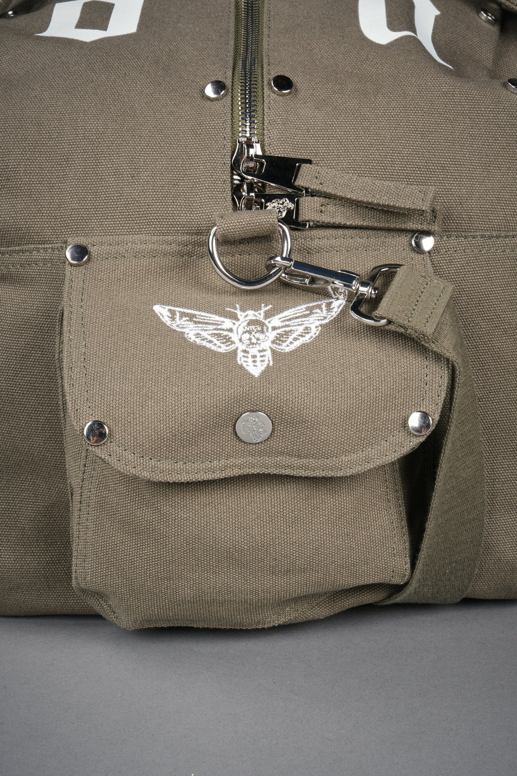 OUR MANTRA DUFFLE BAG IN OLIVE
