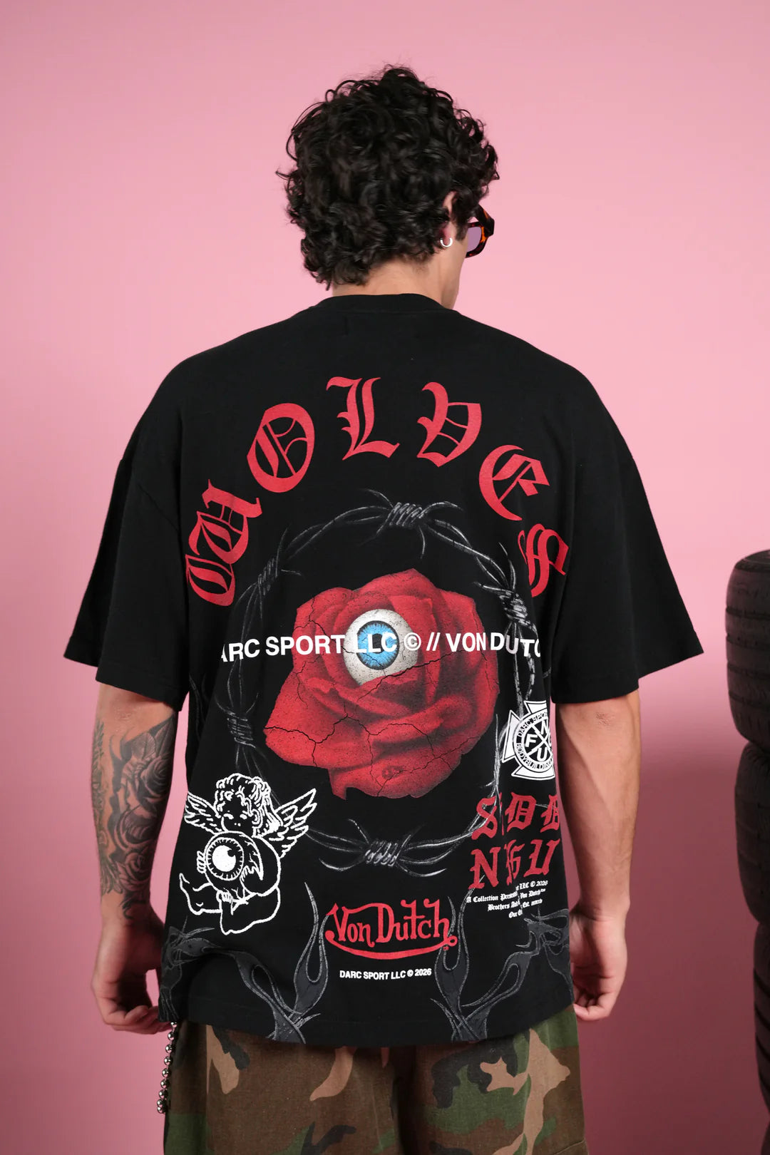 EYE OF THE BEHOLDER PREMIUM OVERSIZED TEE IN BLACK