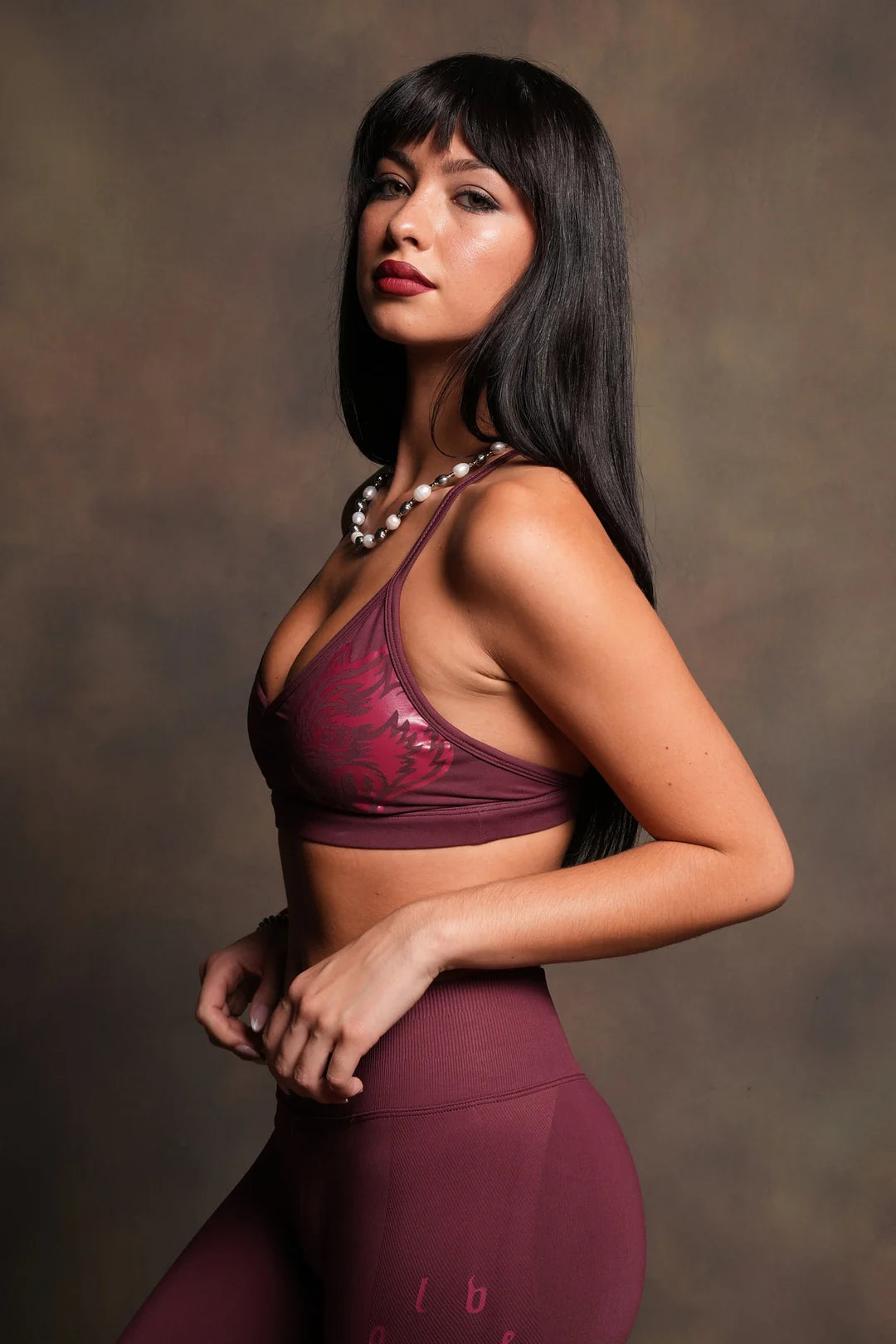 DUAL EVEY SEAMLESS BRA IN DEEP CHERRY RED
