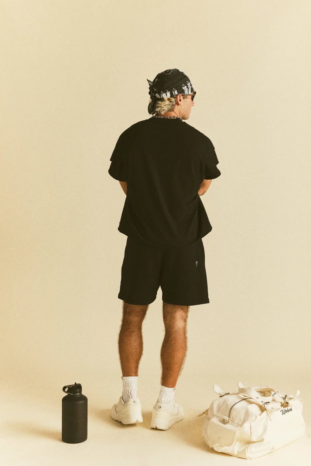 DUAL OVERSIZED POST LOUNGE SWEAT SHORTS IN BLACK
