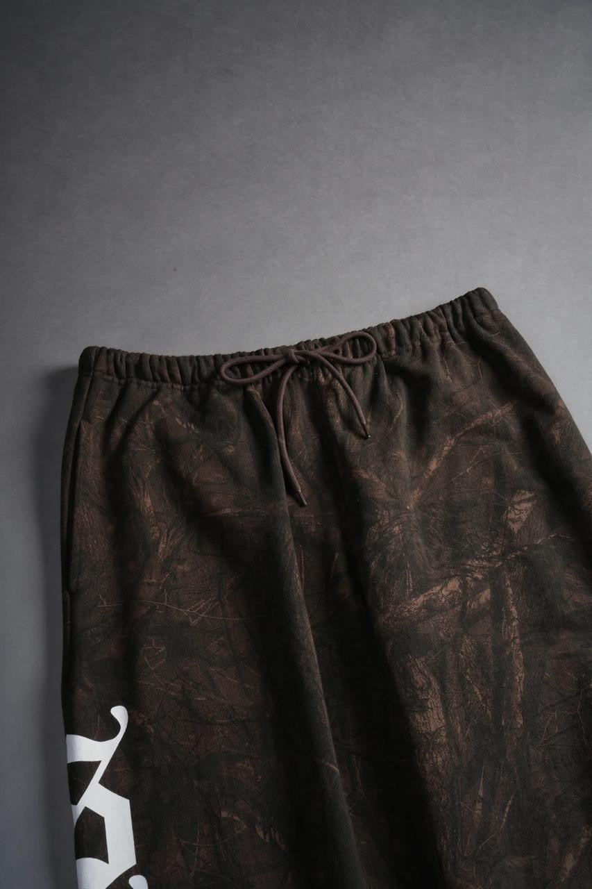 OUR MANTRA LOUNGER SWEAT PANTS IN BROWN DRIFTWOOD FOREST CAMO