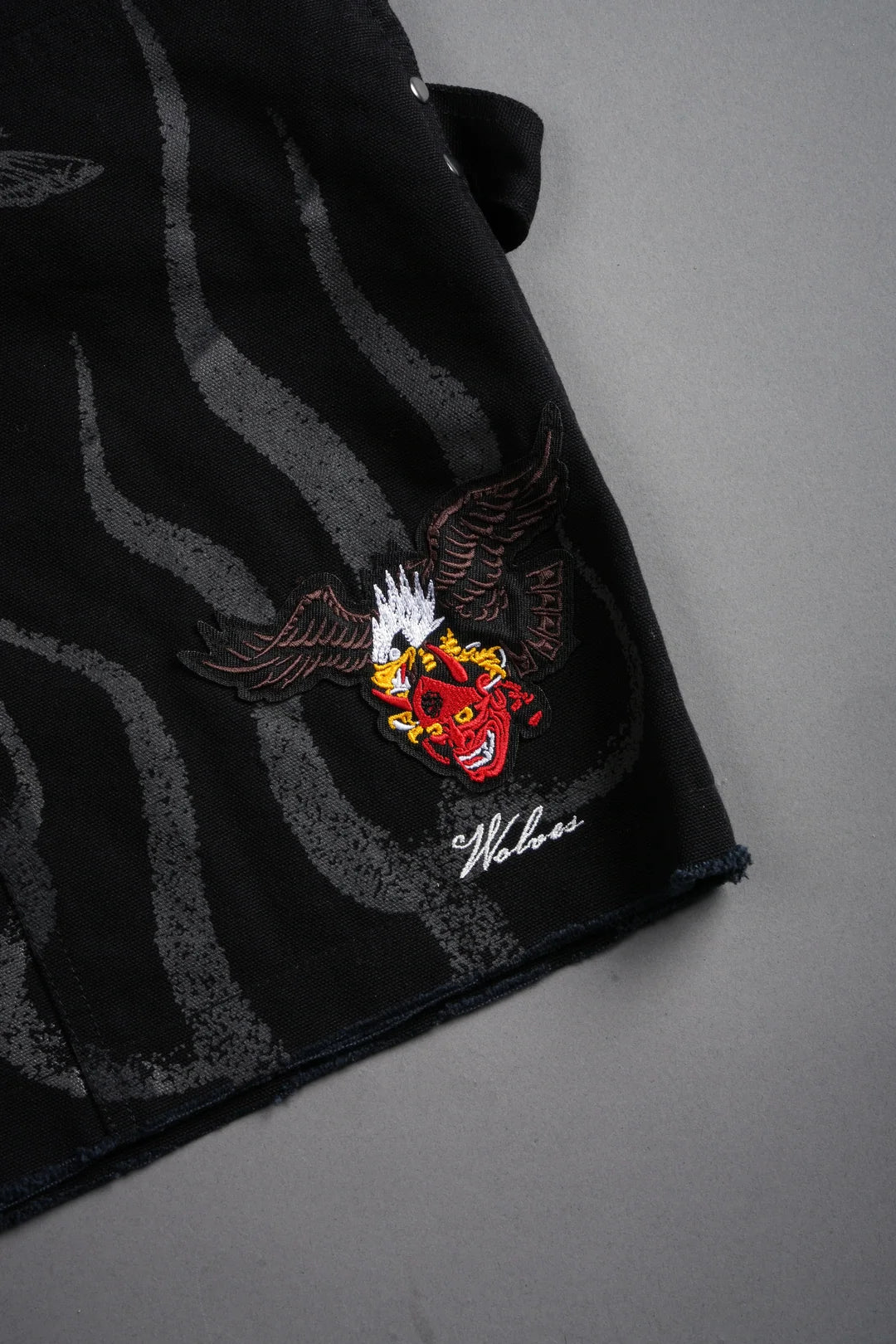 THE EAGLE & THE ONI HOFFA SHORTS IN BLACK