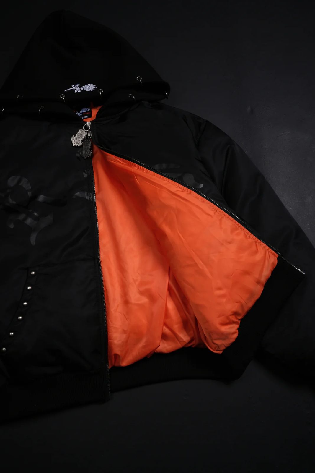 HAZE CONCRETE BOMBER JACKET IN BLACK/BLACK