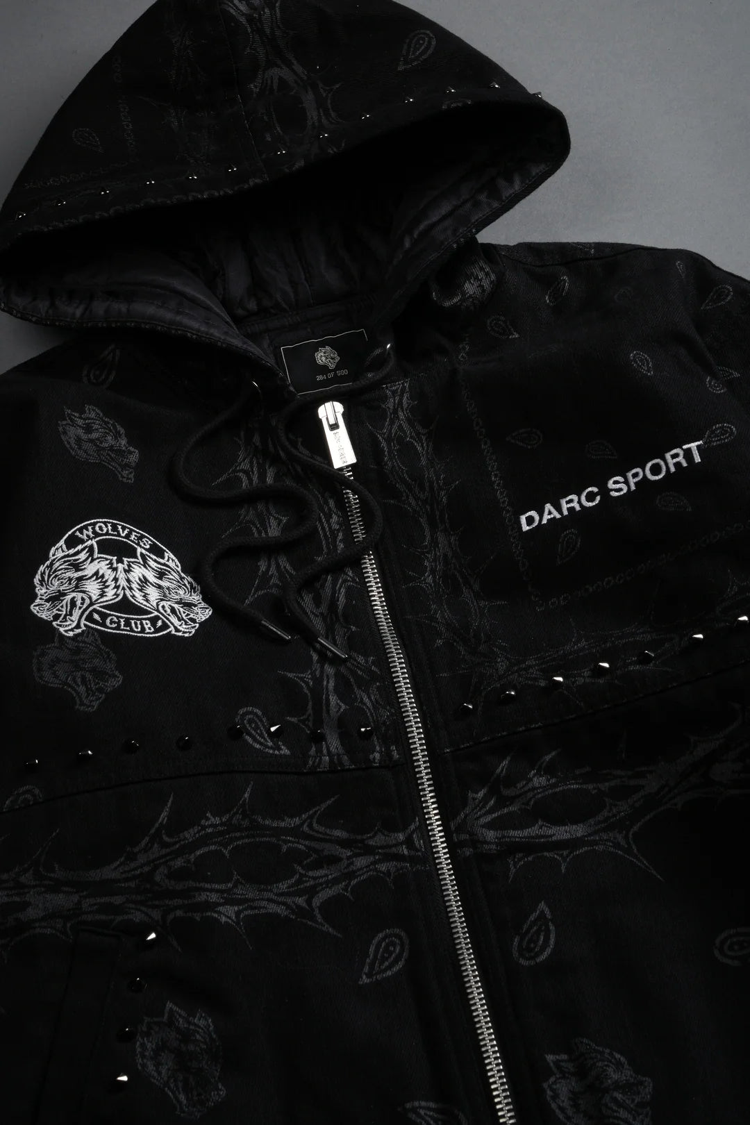 DARC SPORT WOLVES CLUB CALAWAY JACKET IN BLACK THORN PAISLEY