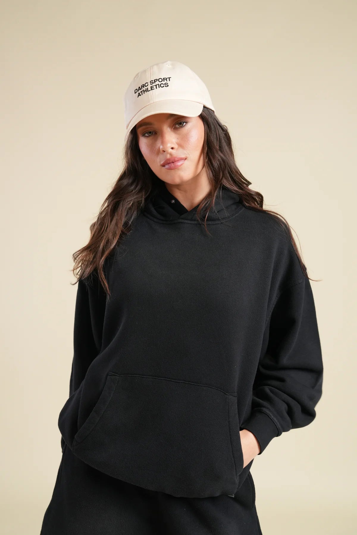 BACK CURSIVE WOLVES "PIERCE" HOODIE IN BLACK SUN FADE