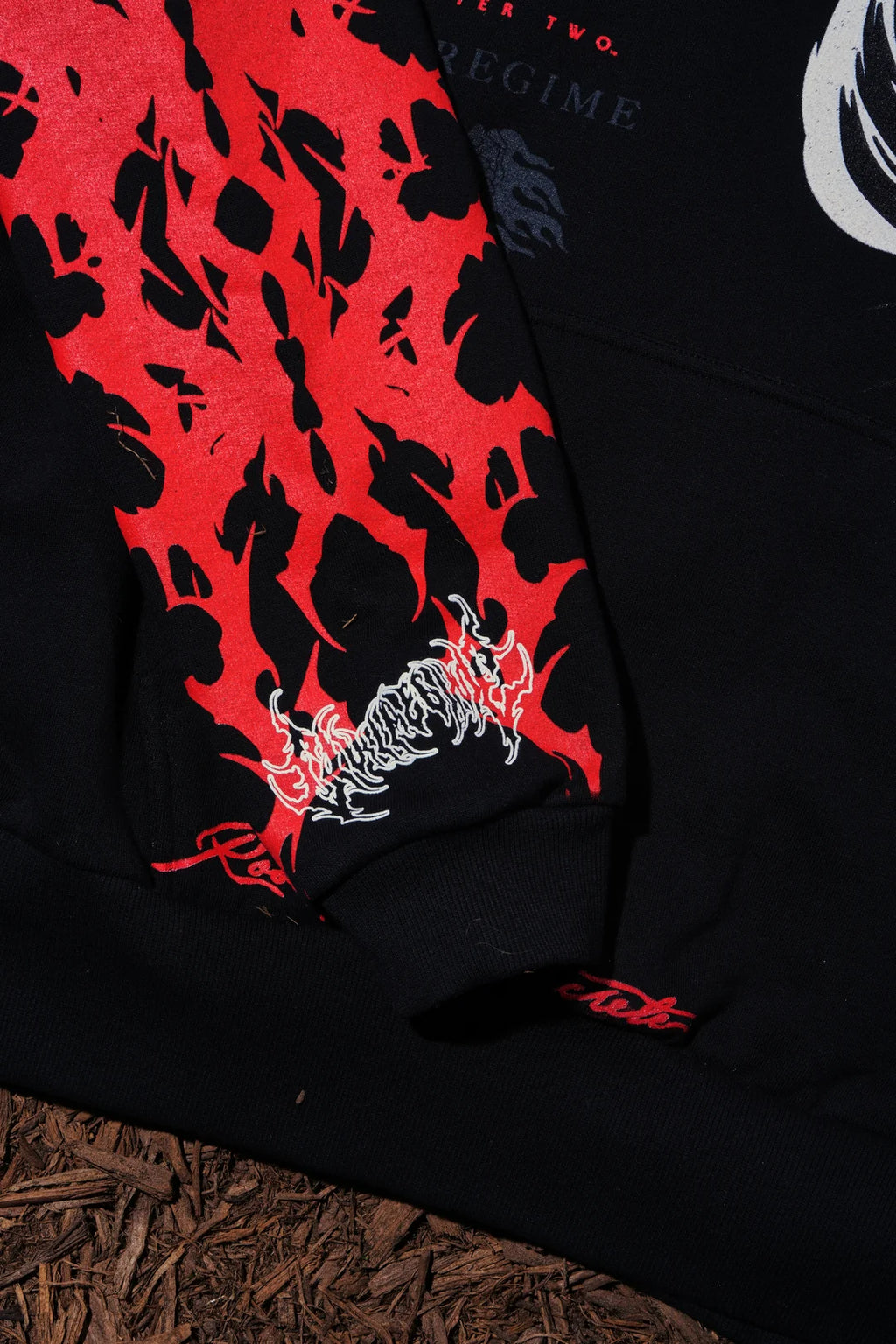 DERRY FOREVER HOODIE IN BLACK