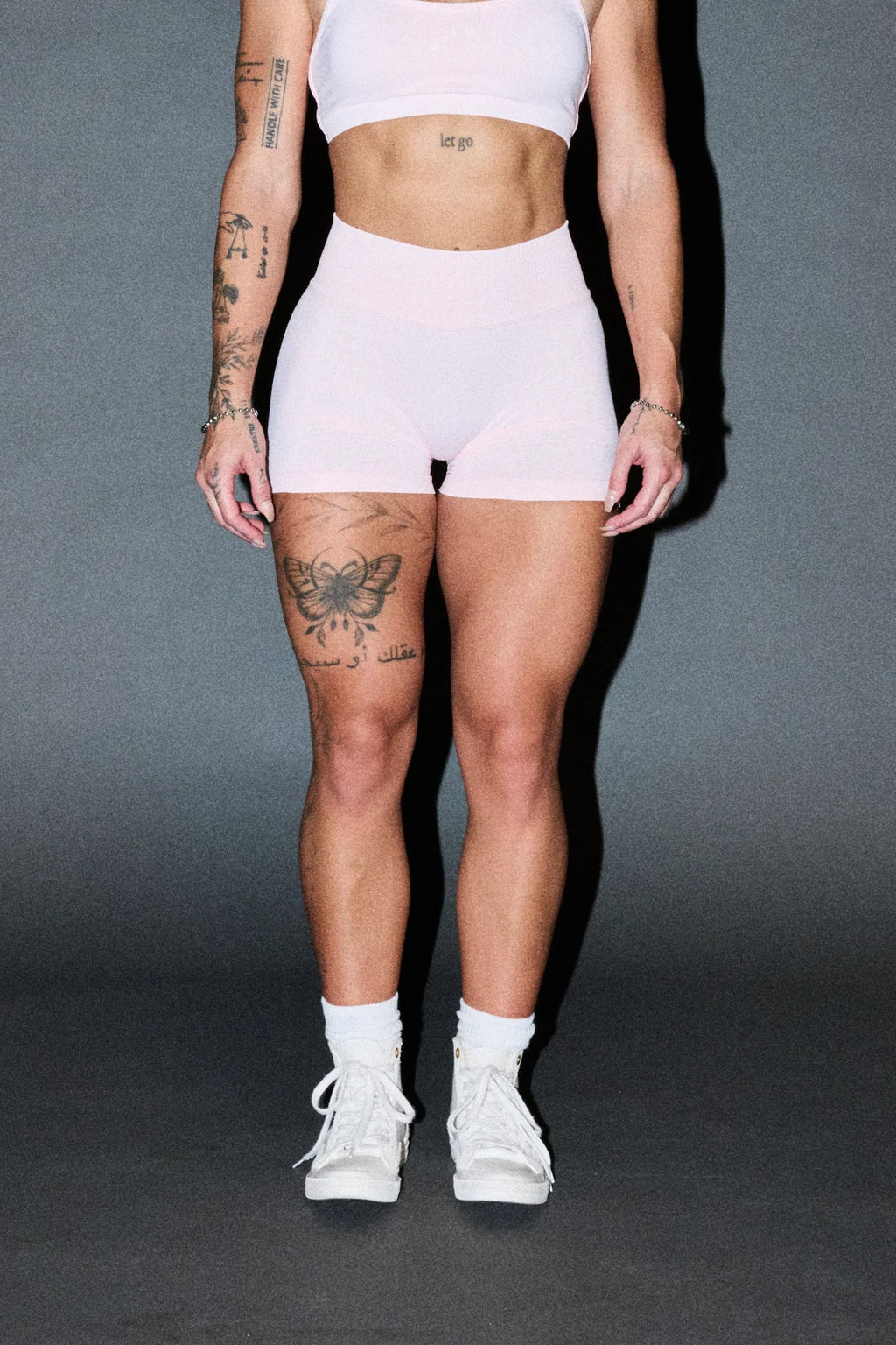 DUAL WOLF EVEY SEAMLESS SHORT IN BLUSH PINK