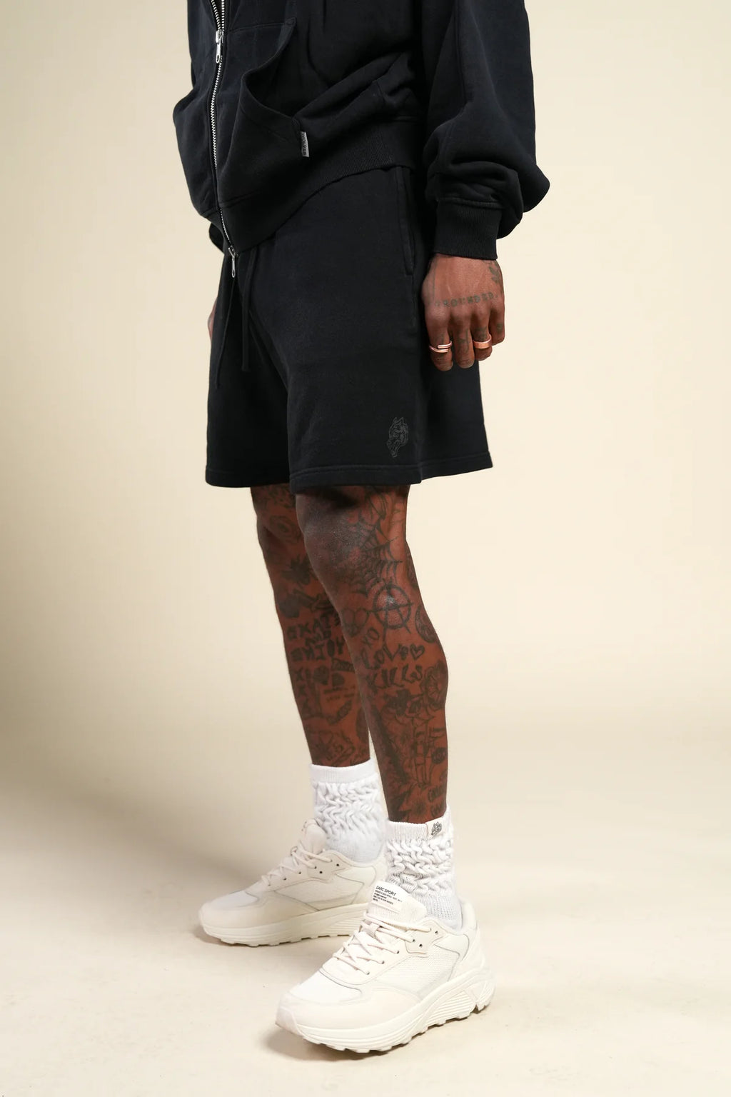 DUAL OVERSIZED POST LOUNGE SWEAT SHORTS IN BLACK SUN FADE/BLACK