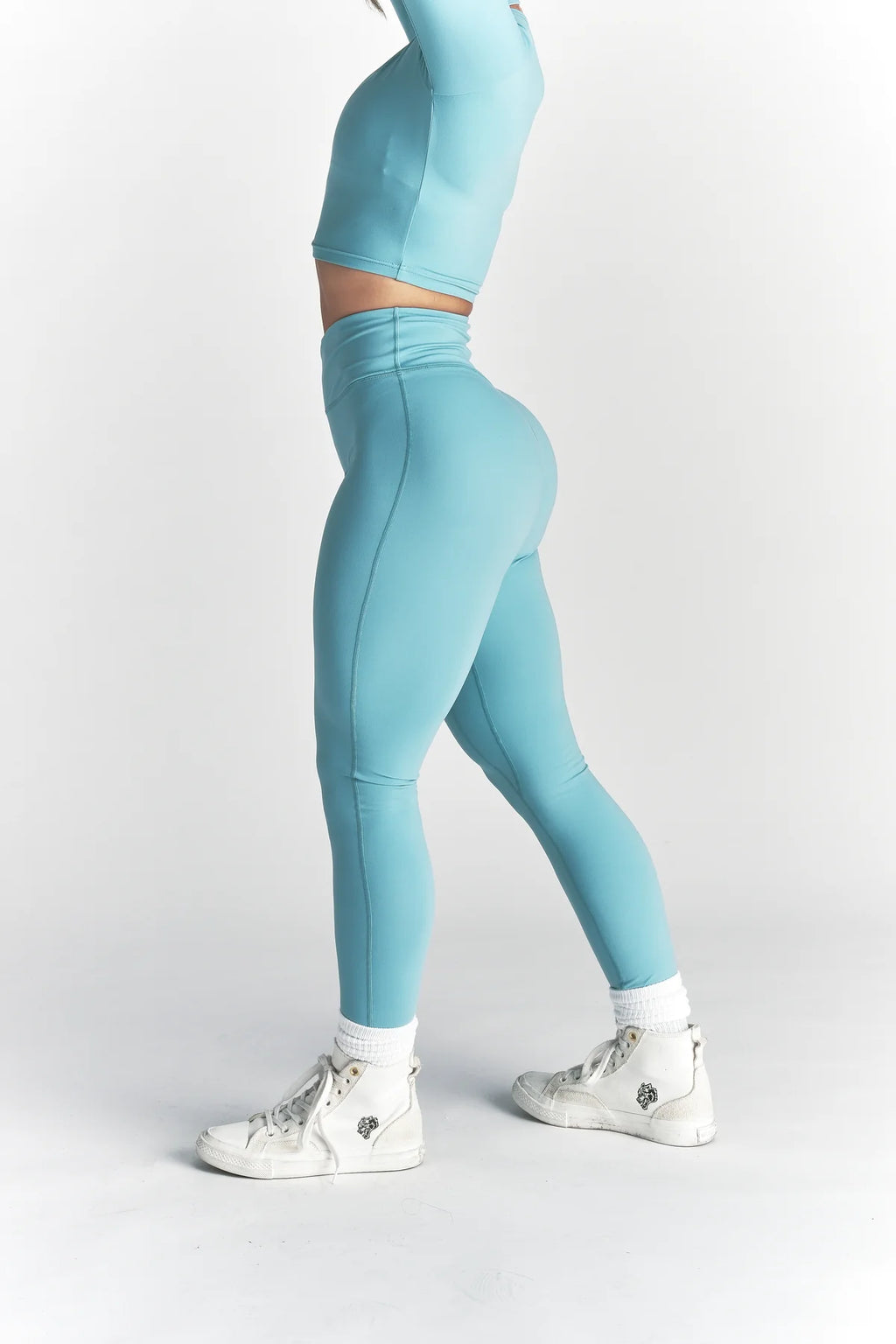 WOLF "PEARL" ENERGY LEGGINGS IN DUSTY TURQUOISE