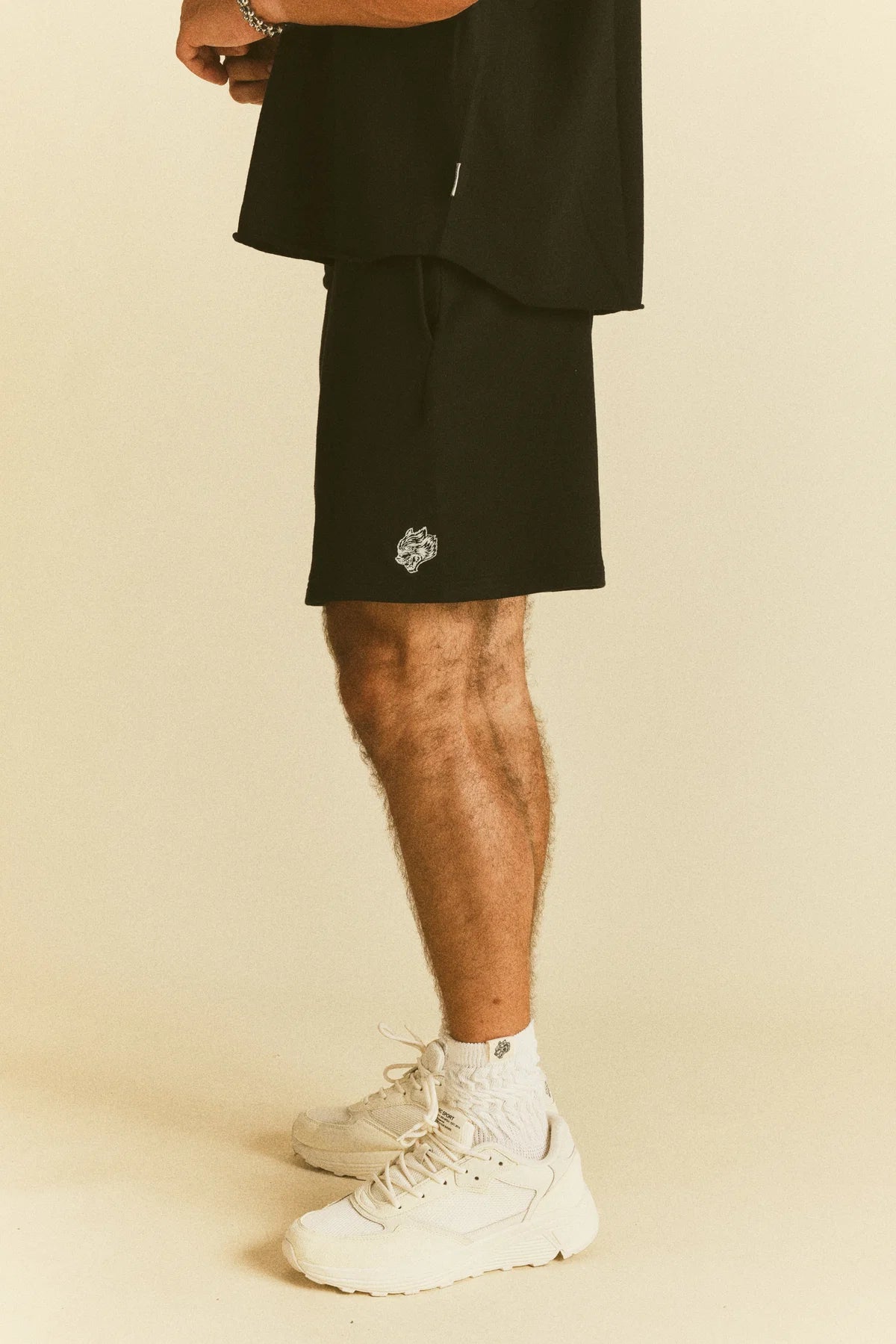 DUAL OVERSIZED POST LOUNGE SWEAT SHORTS IN BLACK
