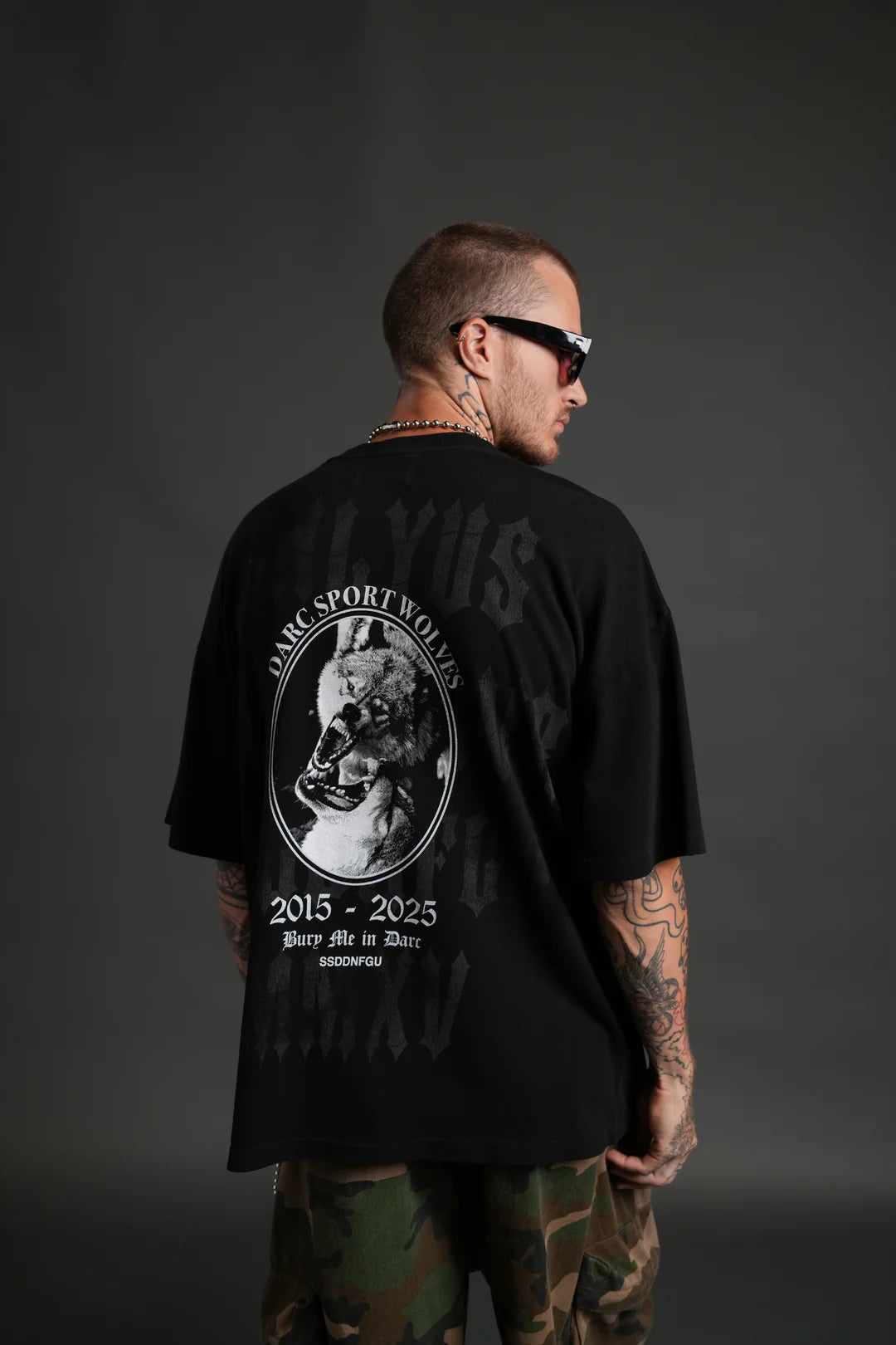 WOLF BLOOD "PREMIUM" OVERSIZED TEE IN BLACK