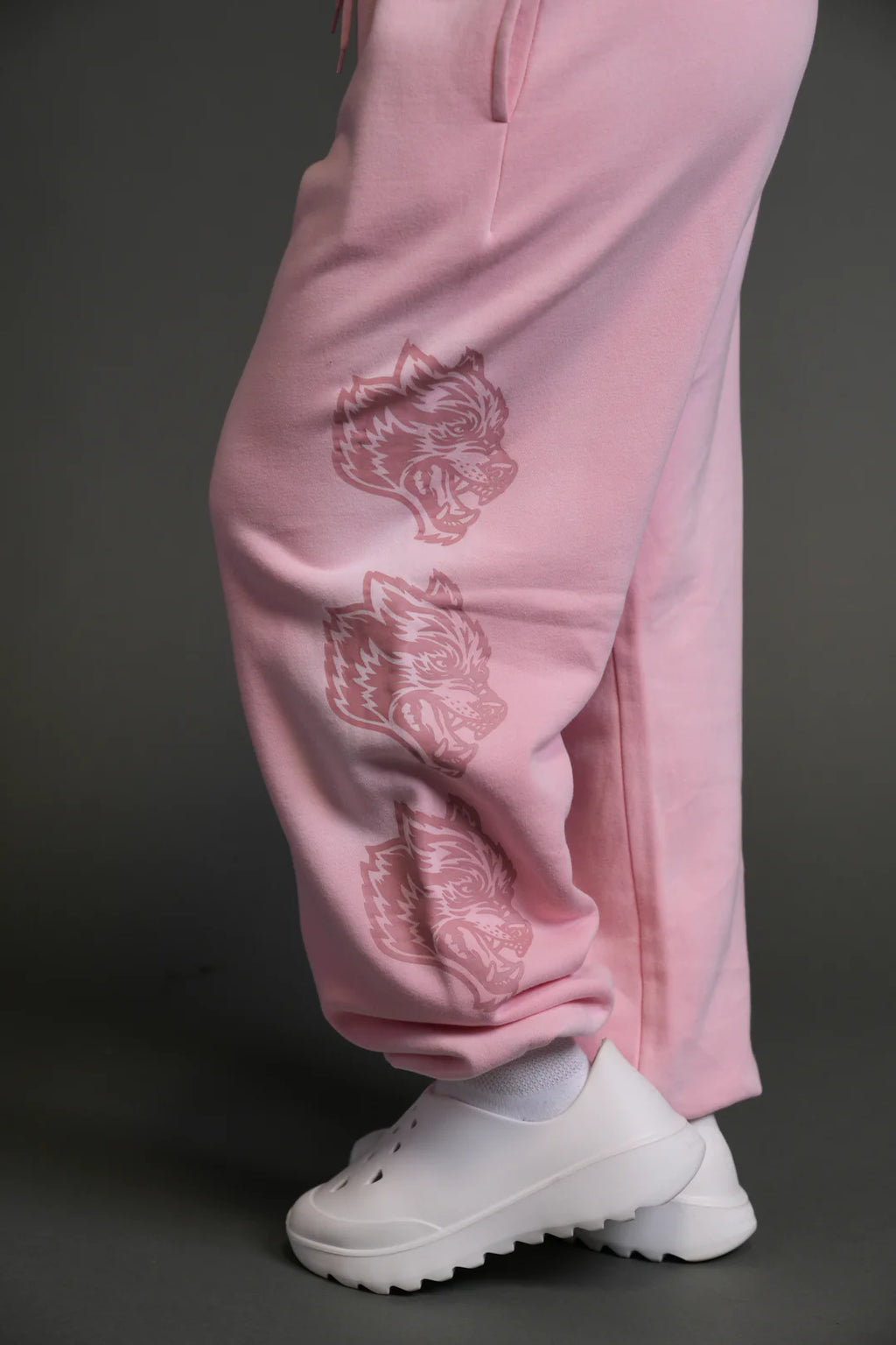 HEART CHERUB UNISEX LIGHTWEIGHT LOUNGER SWEAT PANTS IN CHERRY BLOSSOM HALO WASH