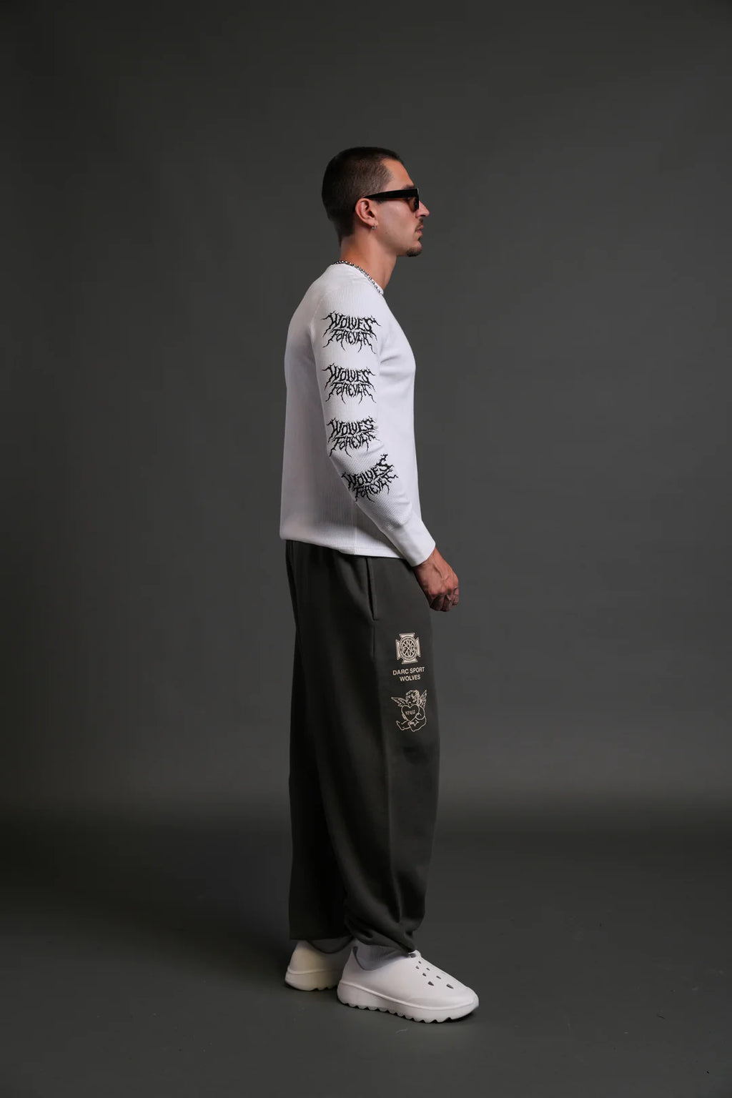 HEART CHERUB LIGHTWEIGHT LOUNGER SWEAT PANTS IN WOLF GRAY HALO WASH