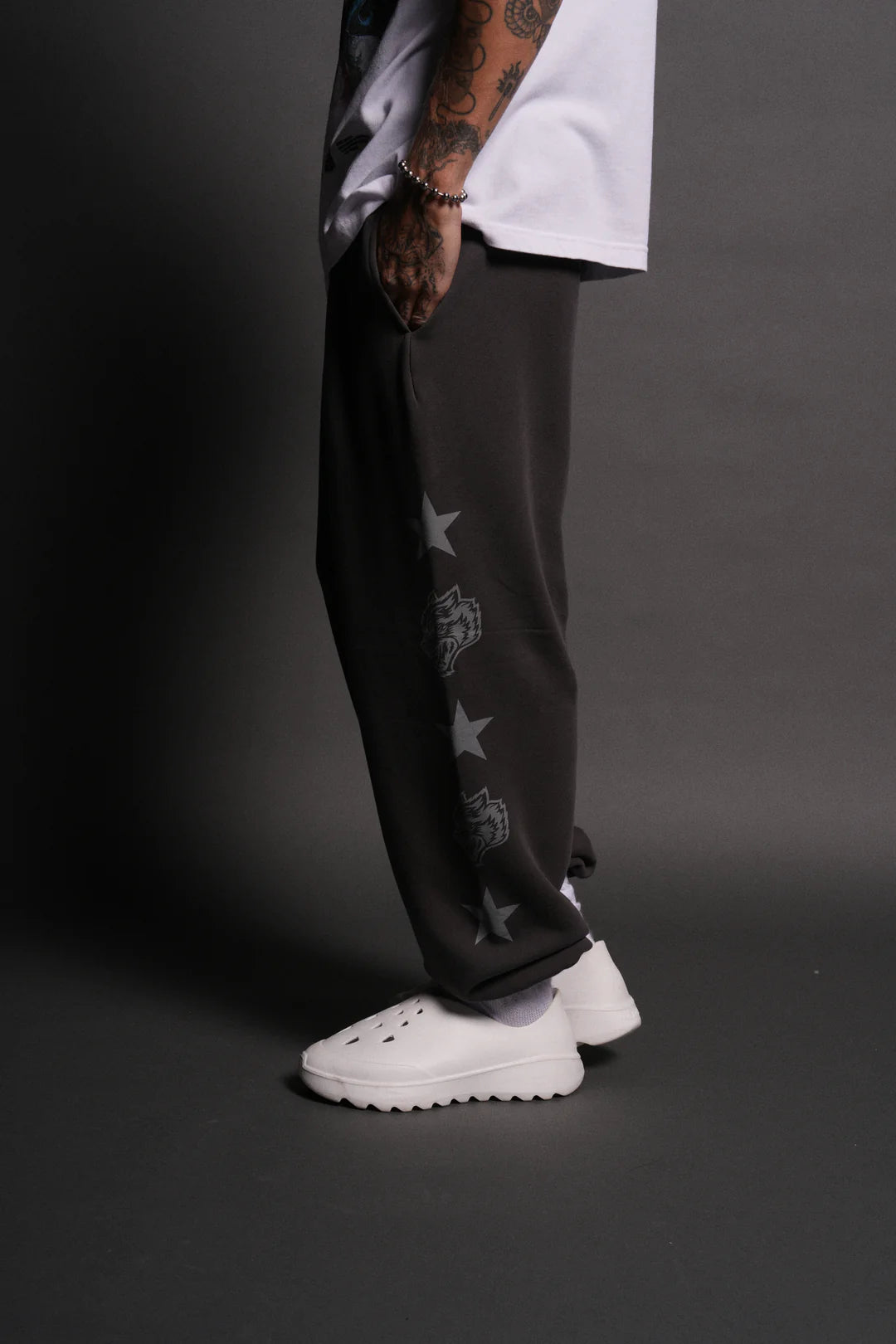 WOLF STAR LIGHTWEIGHT LOUNGER SWEAT PANTS IN WOLF GRAY DRIFT WASH