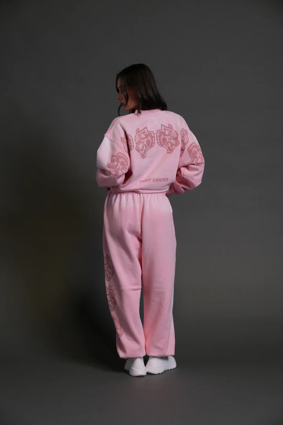 WOLVES HAVE YOUR BACK LONDON UNISEX CREWNECK IN CHERRY BLOSSOM HALO WASH