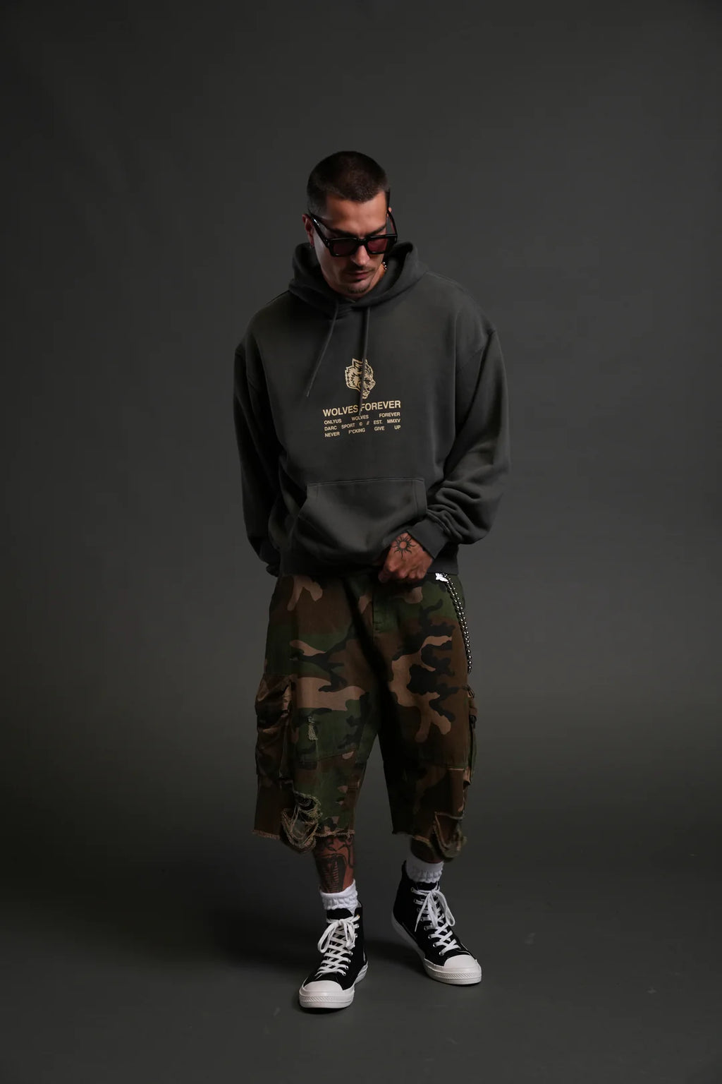 WOLVES HAVE YOUR BACK "BISHOP" HOODIE IN WOLF GRAY HALO WASH