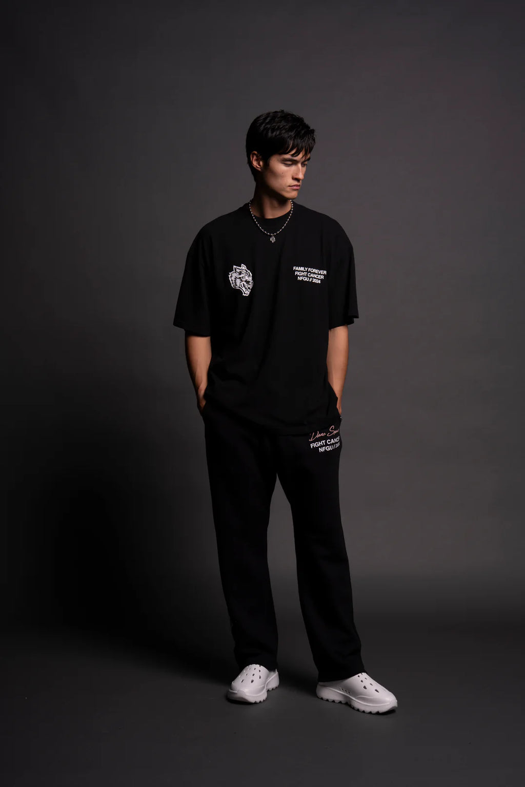 KEEP ON FIGHTING "PREMIUM" OVERSIZED TEE IN BLACK
