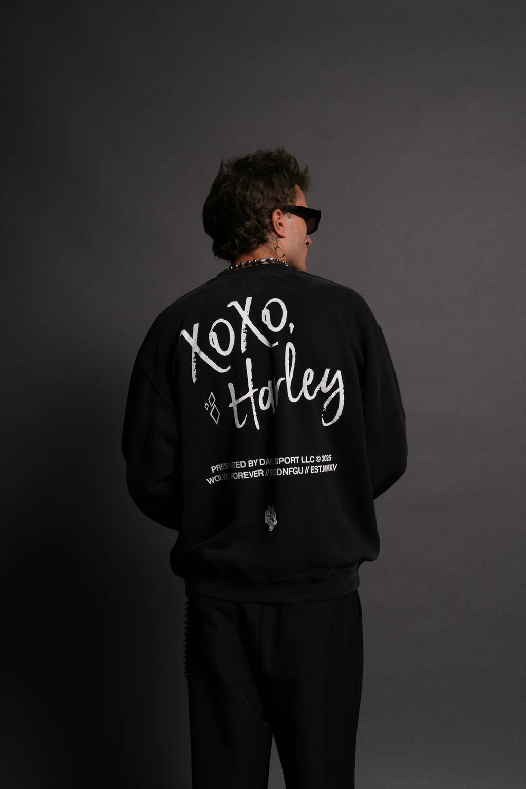 QUINN FOREVER LONDON CREWNECK IN BLACK DRIFT WASH