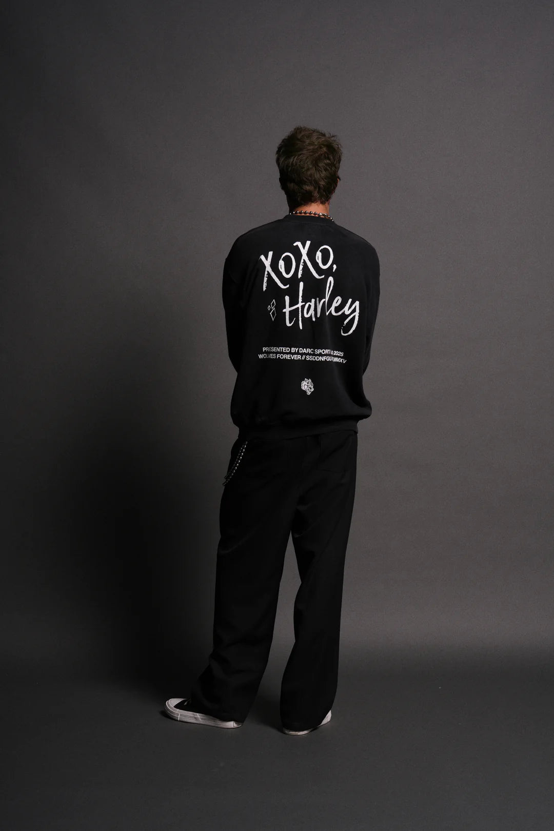 QUINN FOREVER LONDON CREWNECK IN BLACK DRIFT WASH
