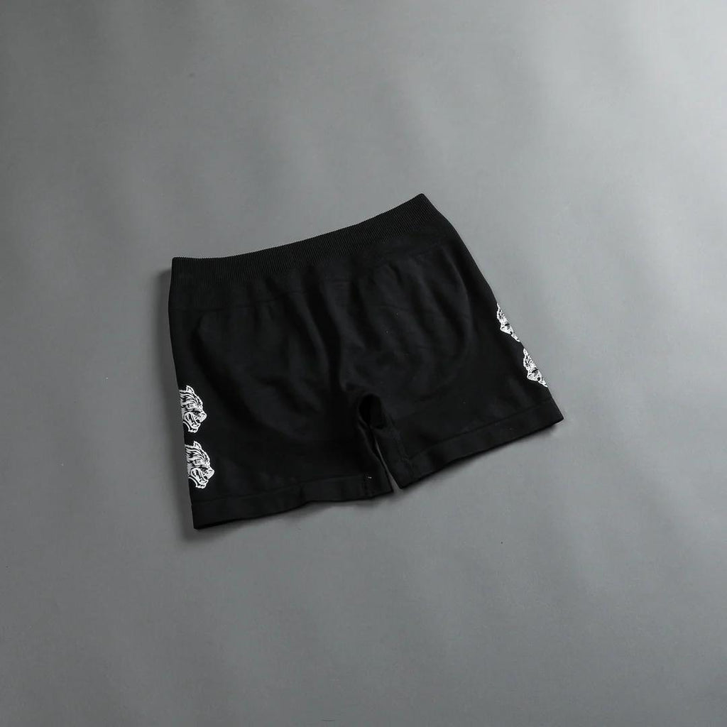 SHE OUR LOYALTY KATYA SEAMLESS SHORTS IN BLACK