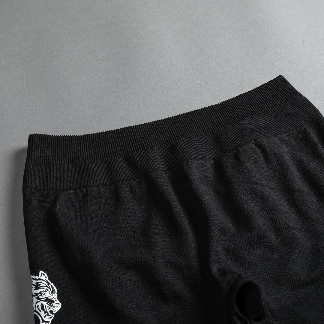 SHE OUR LOYALTY KATYA SEAMLESS SHORTS IN BLACK