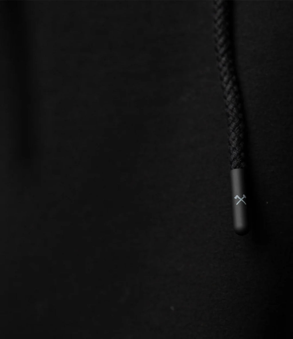 BANNER HOODIE IN BLACK