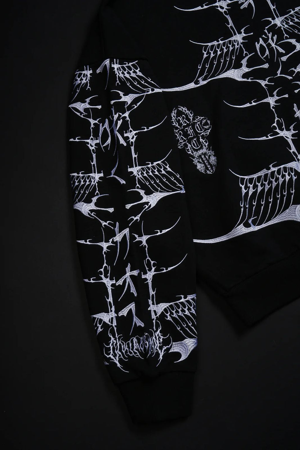 BANKAI BRIGADE OUTLIERS DISTRESSED ZIP UP HOODIE IN BLACK