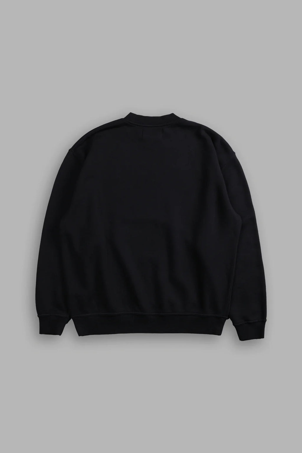 LOYALTY LONDON UNISEX CREWNECK IN BLACK