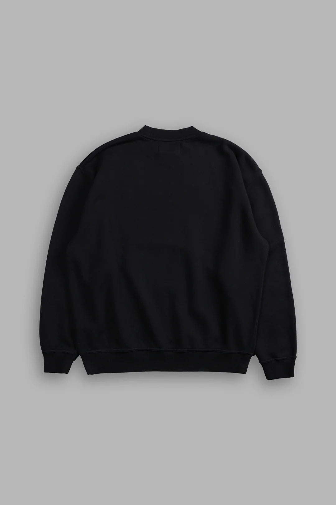 LOYALTY LONDON UNISEX CREWNECK IN BLACK