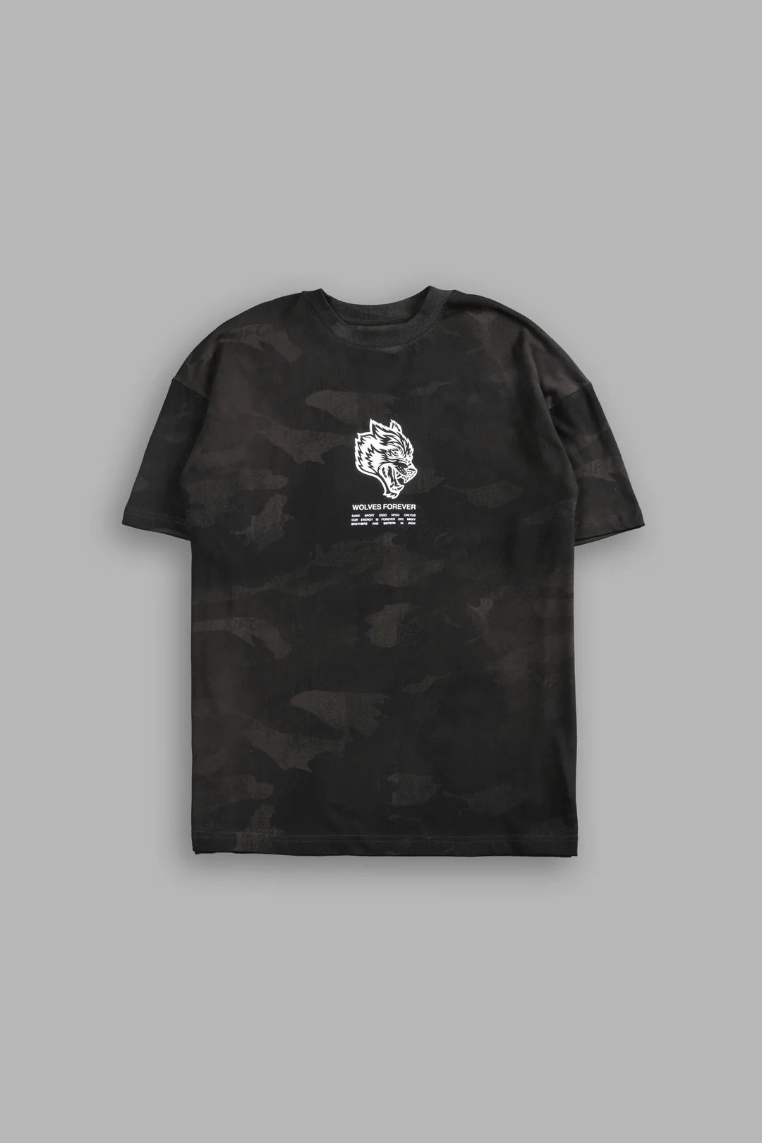 WOLVES HAVE YOUR BACK UNISEX "PREMIUM" OVERSIZED TEE IN BLACK VINTAGE WOODLAND CAMO