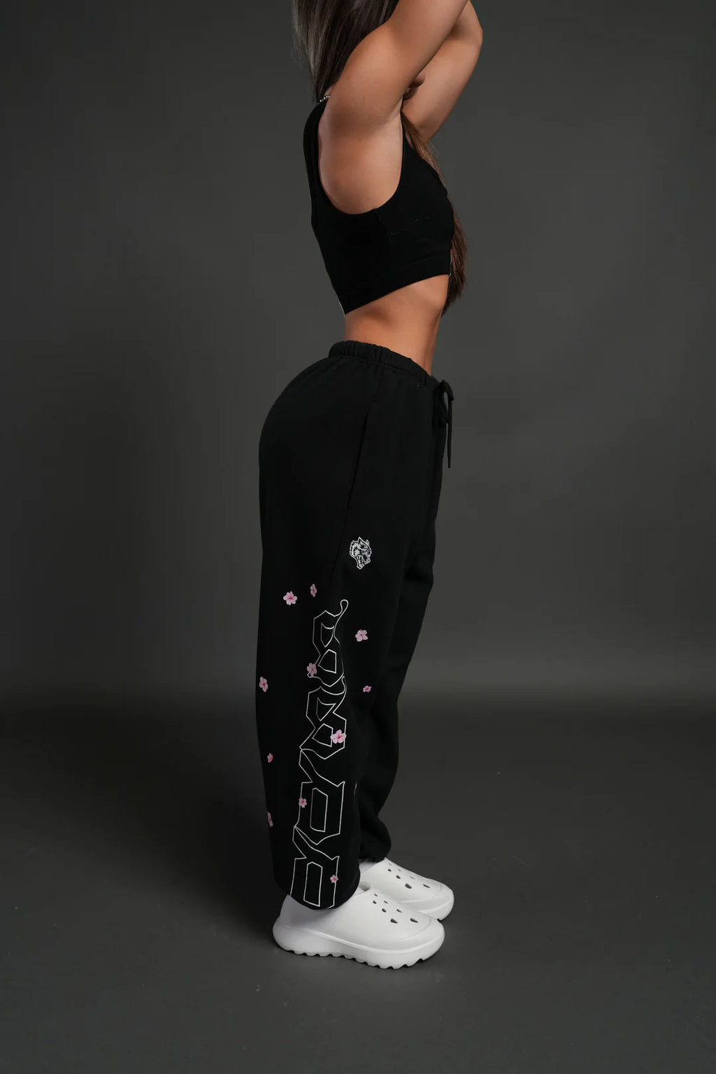 BLOSSOM MANTRA UNISEX LOUNGER SWEAT PANTS IN BLACK
