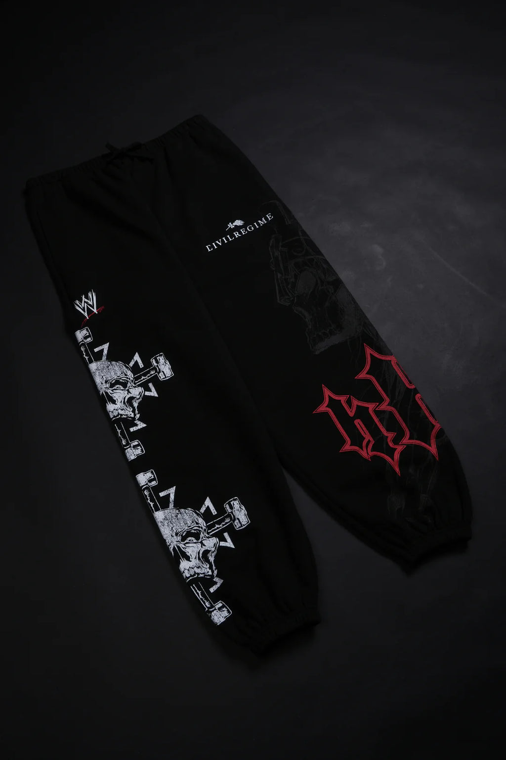 IRON DISCIPLE LOUNGER SWEAT PANTS IN BLACK