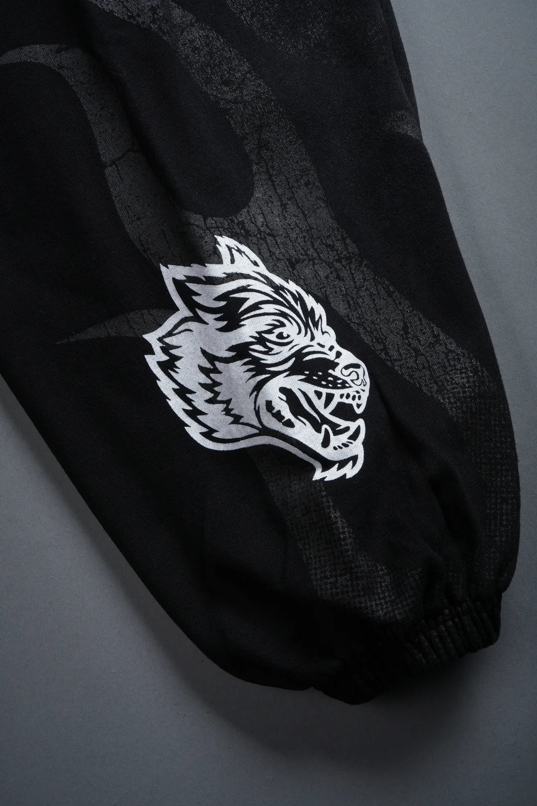 CHOPPER INFERNO LOUNGER SWEAT PANTS IN BLACK SUN FADE