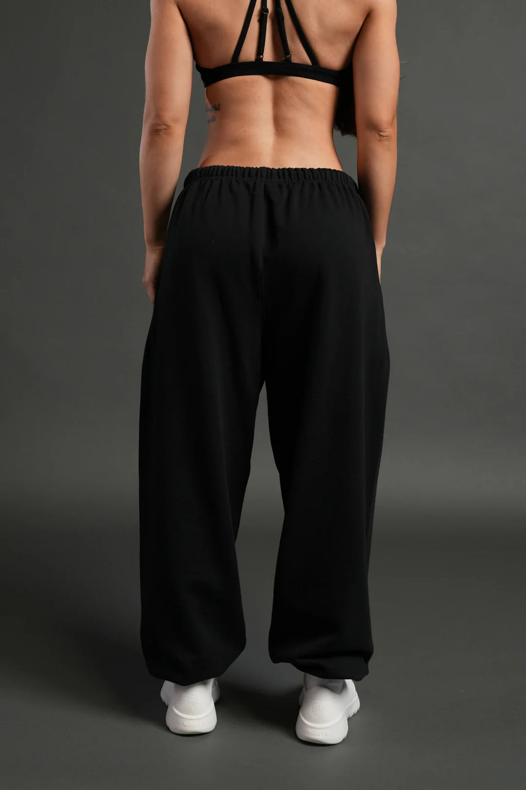 DUAL LOUNGER UNISEX SWEAT PANTS IN BLACK