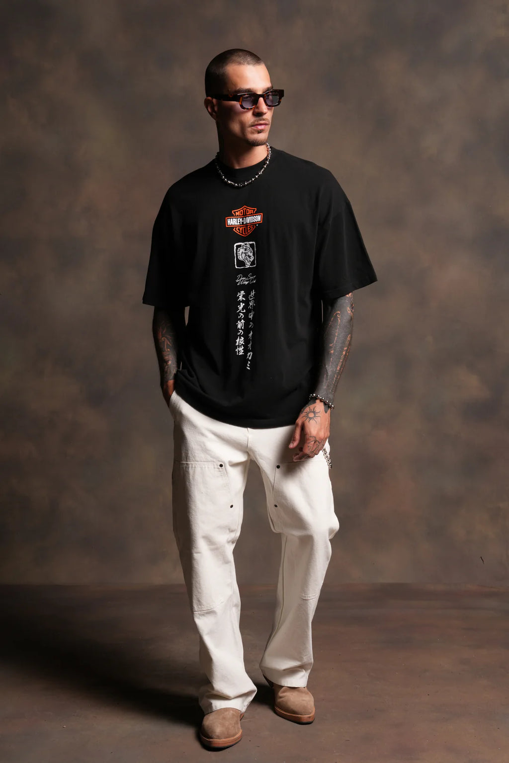 WLVS CODE SIDE-BY-SIDE SERIES PREMIUM TEE IN BLACK